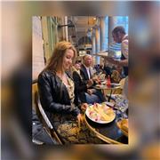 Ragazza di 18 anni, ho vissuto negli Stati Uniti per un anno. In grado di organizzare le lezioni personalizzate al ragazzo